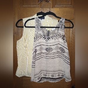 Delia's tank top bundle